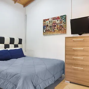 Poblado Brownstone Apartment Medellin